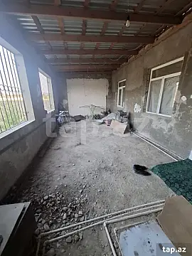 Satılır 4 otaqlı həyət evi