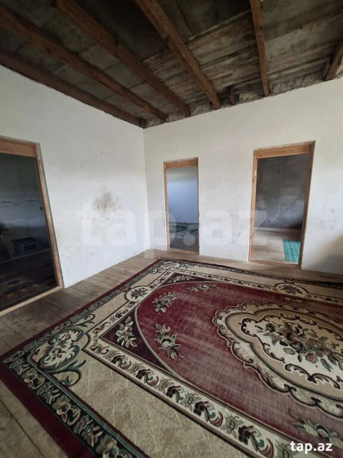 Satılır 4 otaqlı həyət evi