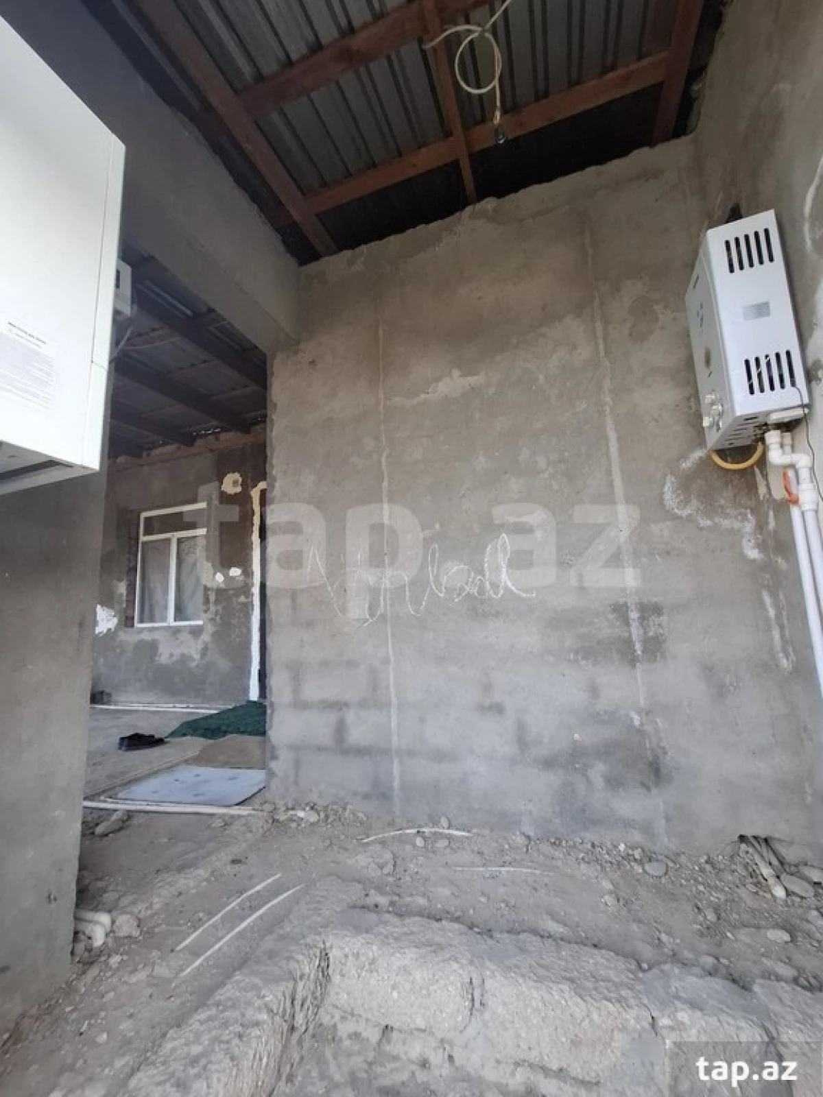 Satılır 4 otaqlı həyət evi