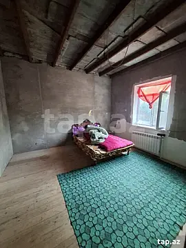 Satılır 4 otaqlı həyət evi