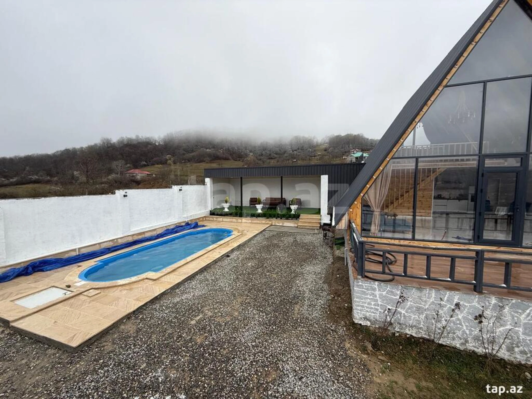 Kirayə verilir 4 otaqlı həyət evi