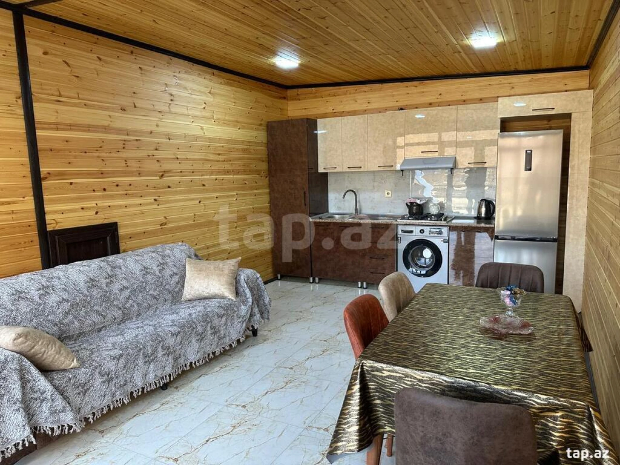 Kirayə verilir 4 otaqlı həyət evi