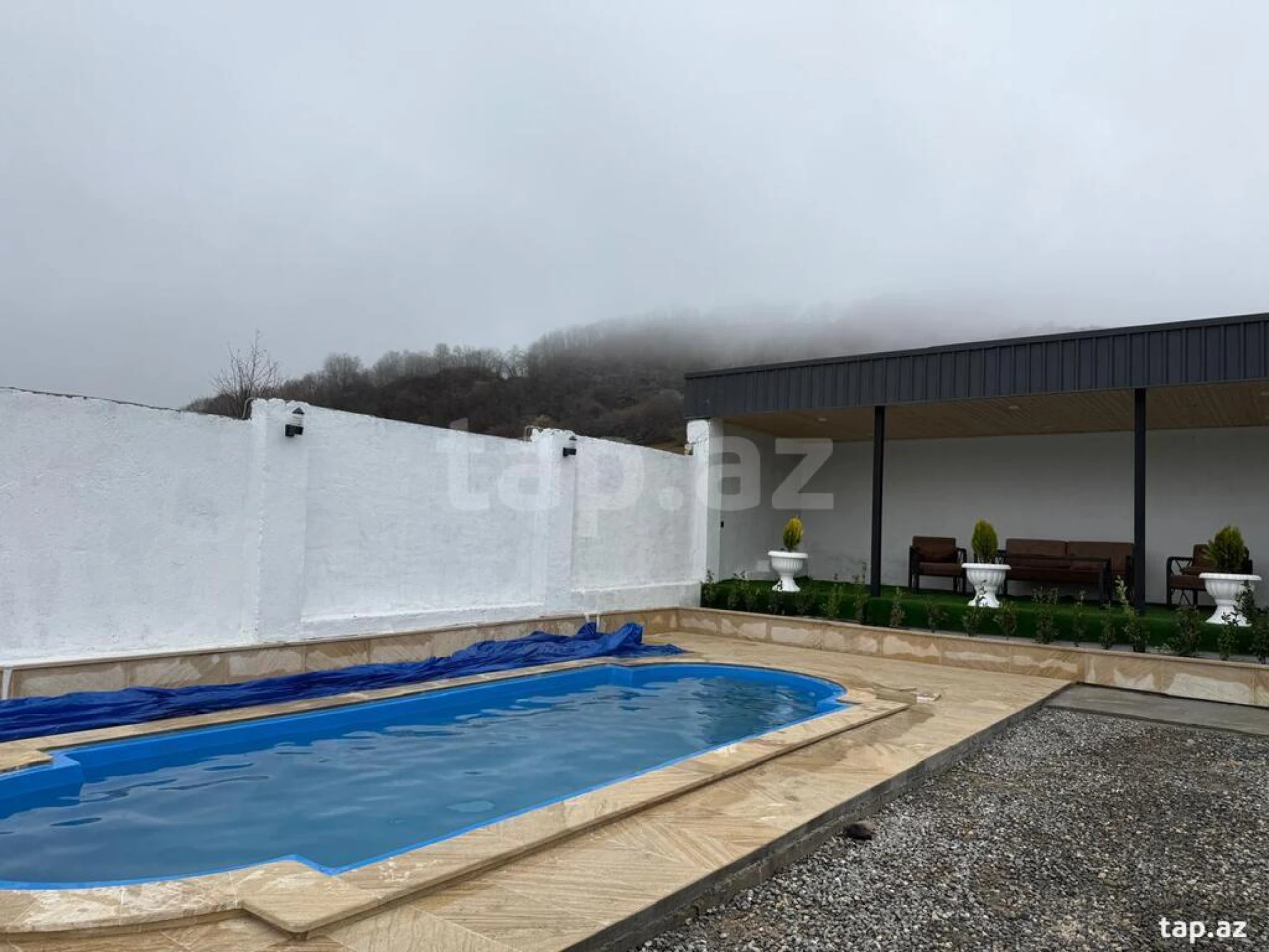 Kirayə verilir 4 otaqlı həyət evi