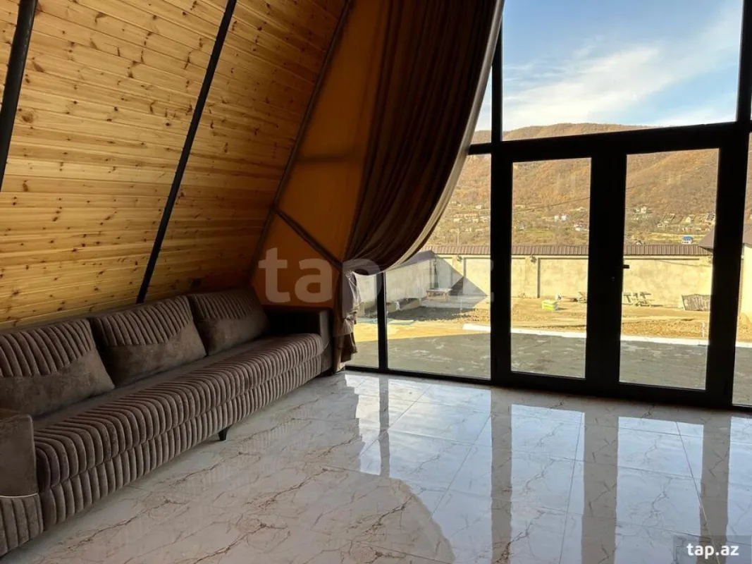 Kirayə verilir 4 otaqlı həyət evi