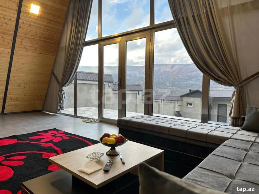 Kirayə verilir 4 otaqlı həyət evi 150 m²