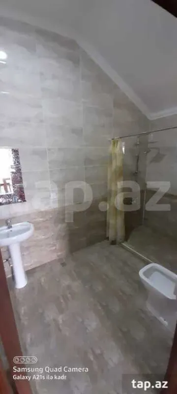 Kirayə verilir 4 otaqlı həyət evi