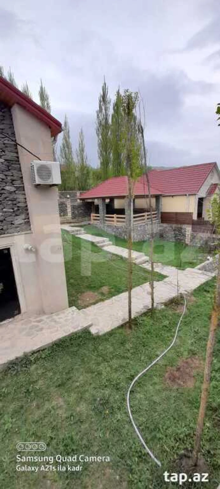 Kirayə verilir 4 otaqlı həyət evi