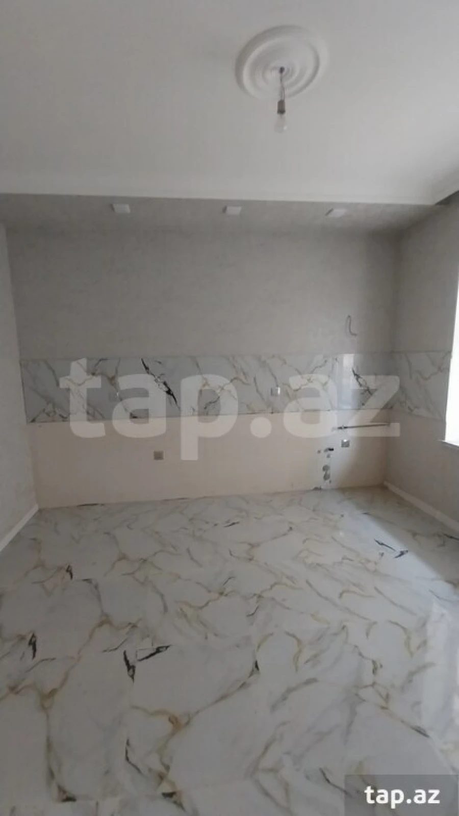 Satılır 4 otaqlı həyət evi 100 m²