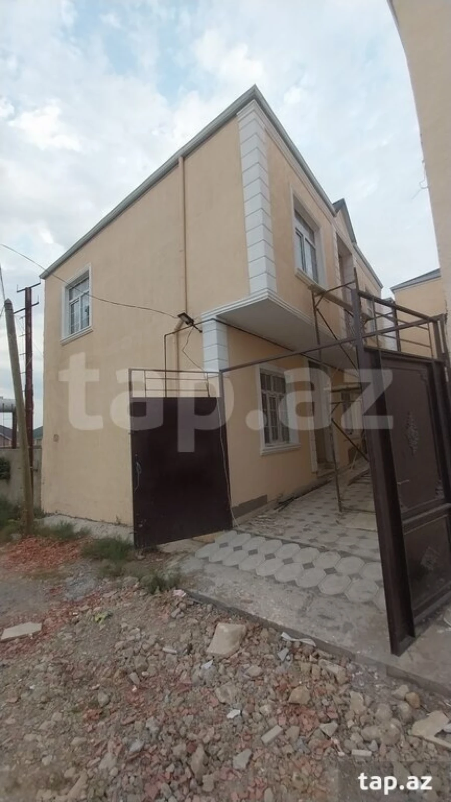 Satılır 4 otaqlı həyət evi 100 m²