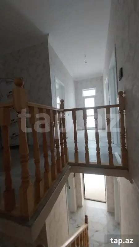 Satılır 4 otaqlı həyət evi 100 m²