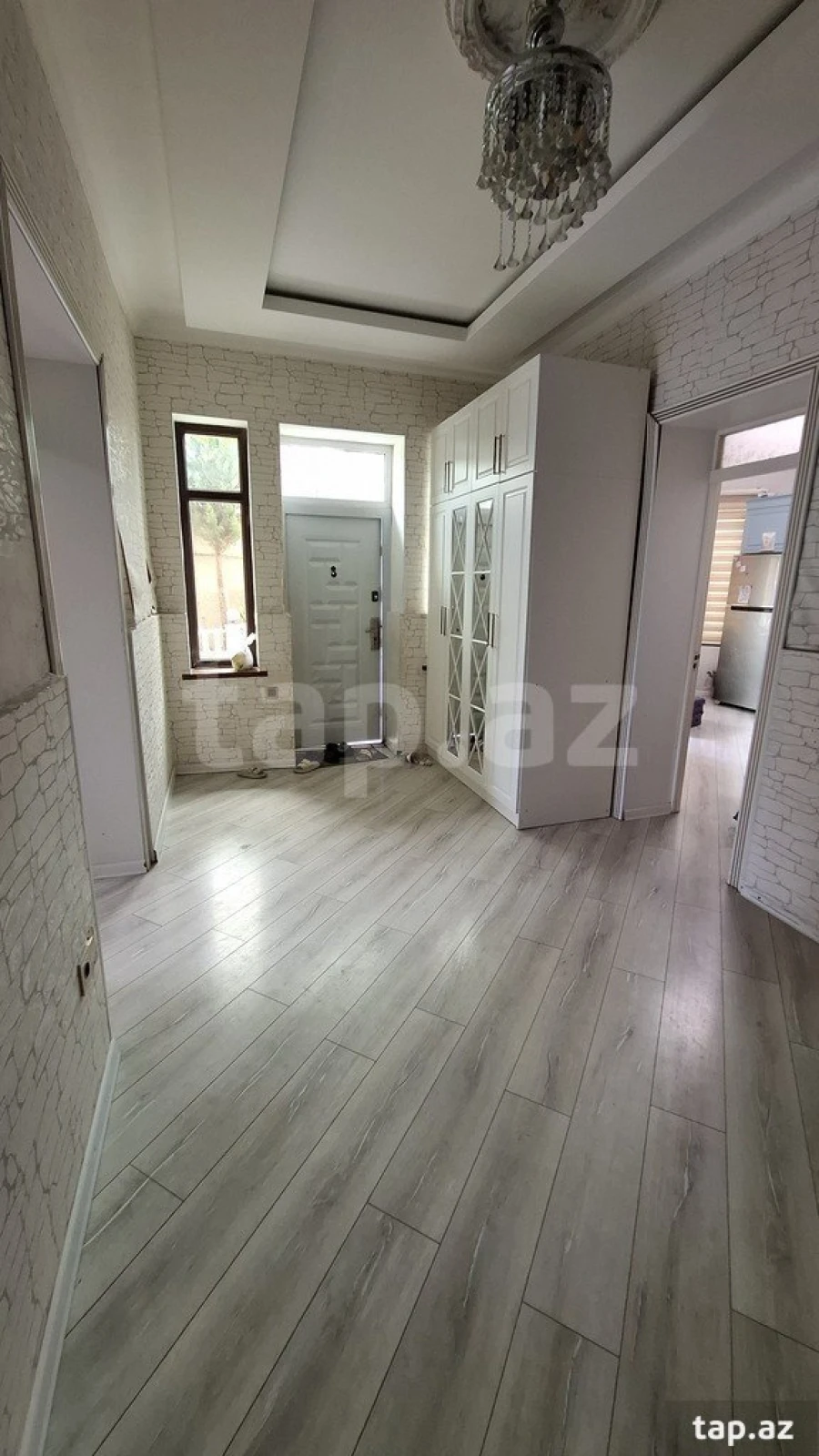 Satılır 6 otaqlı həyət evi