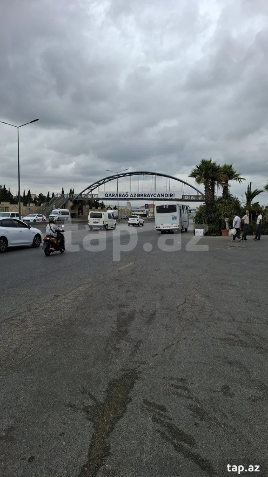 Satılır 6 otaqlı həyət evi