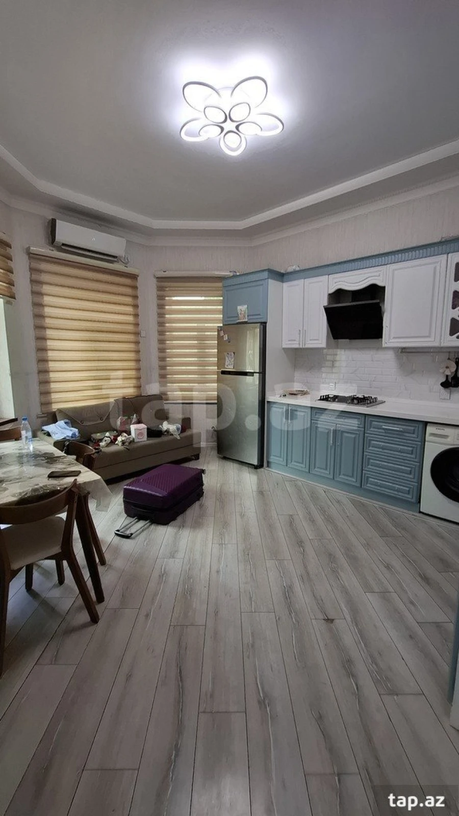 Satılır 6 otaqlı həyət evi