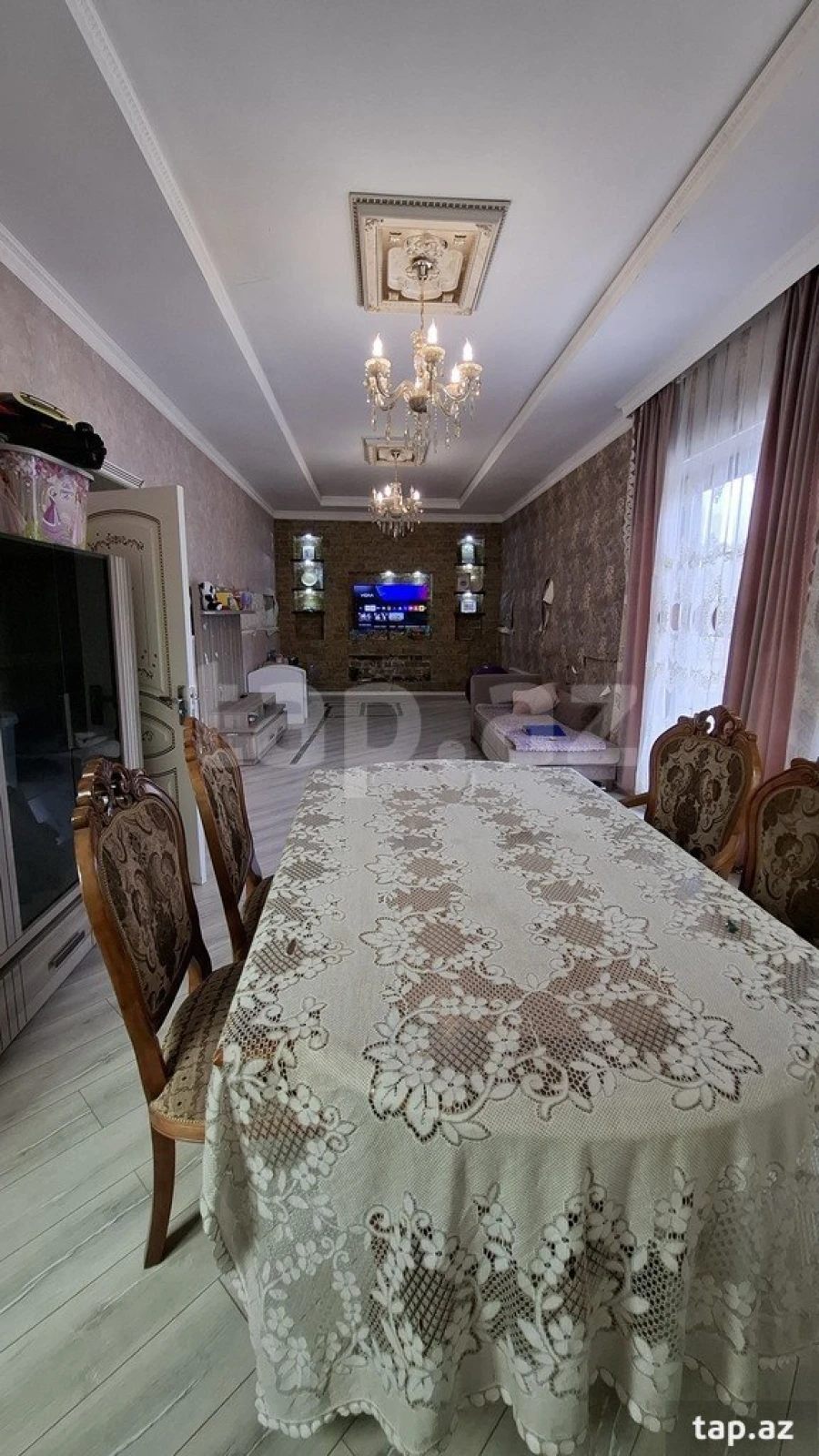 Satılır 6 otaqlı həyət evi