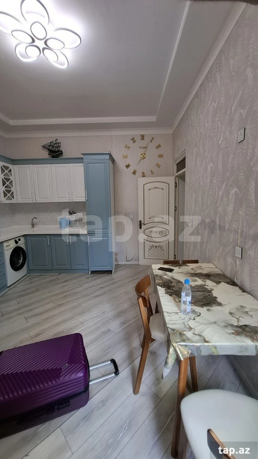 Satılır 6 otaqlı həyət evi