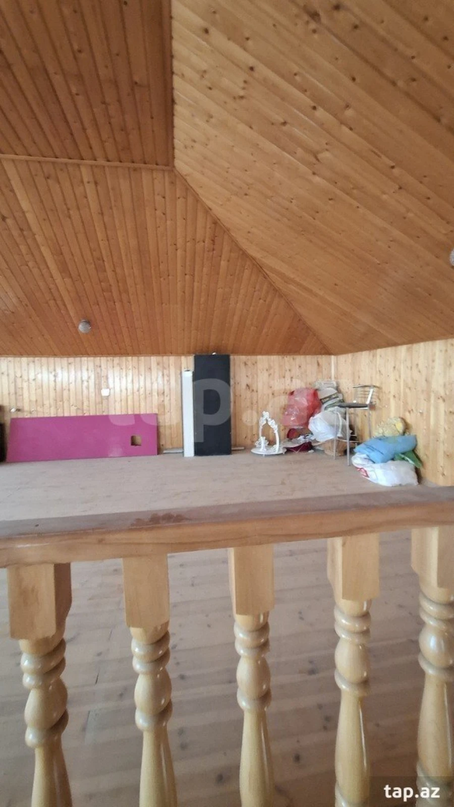 Satılır 6 otaqlı həyət evi