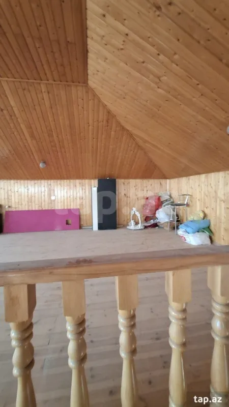 Satılır 6 otaqlı həyət evi