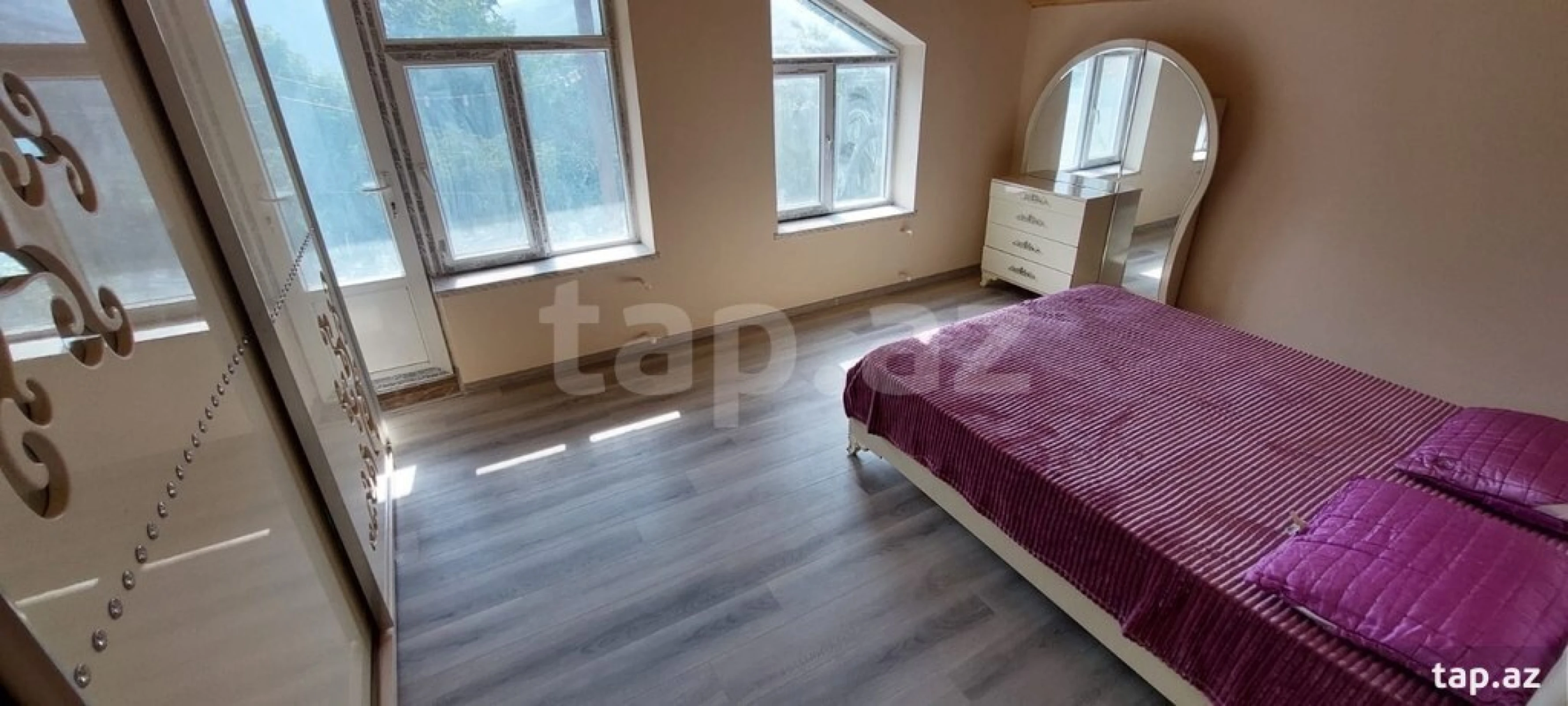 Kirayə verilir 6 otaqlı həyət evi