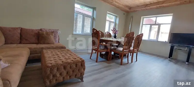Kirayə verilir 6 otaqlı həyət evi