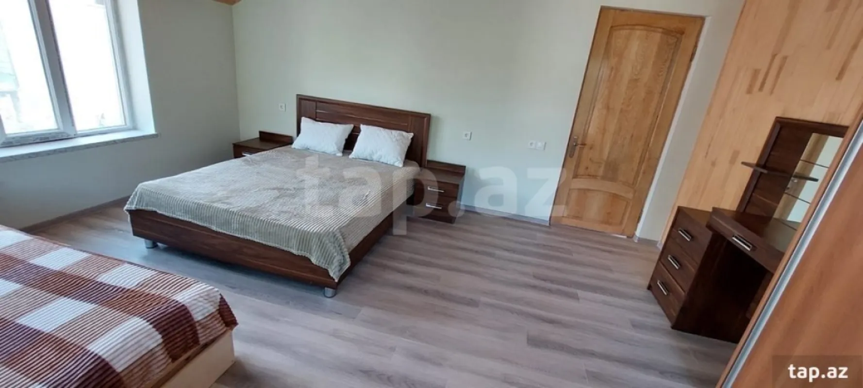 Kirayə verilir 6 otaqlı həyət evi