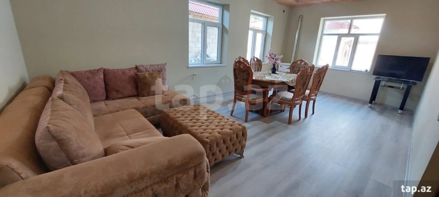 Kirayə verilir 6 otaqlı həyət evi