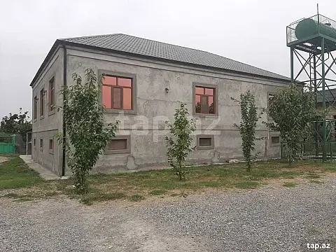 Satılır 8 otaqlı həyət evi 281 m² — Ucar 8 otaq 281.00 m²