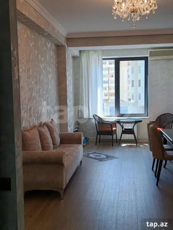 Satılır 2 otaqlı yeni tikili 60 m²