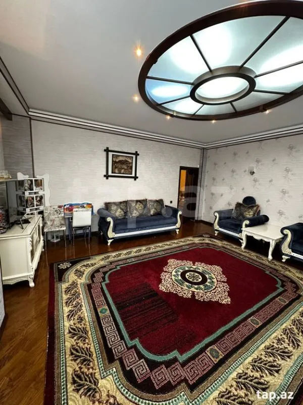 Satılır 3 otaqlı yeni tikili 128 m²