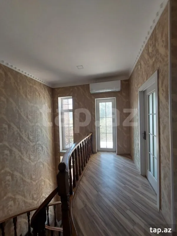 Satılır 5 otaqlı həyət evi