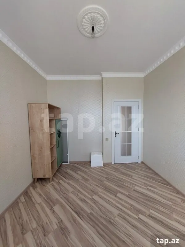 Satılır 5 otaqlı həyət evi