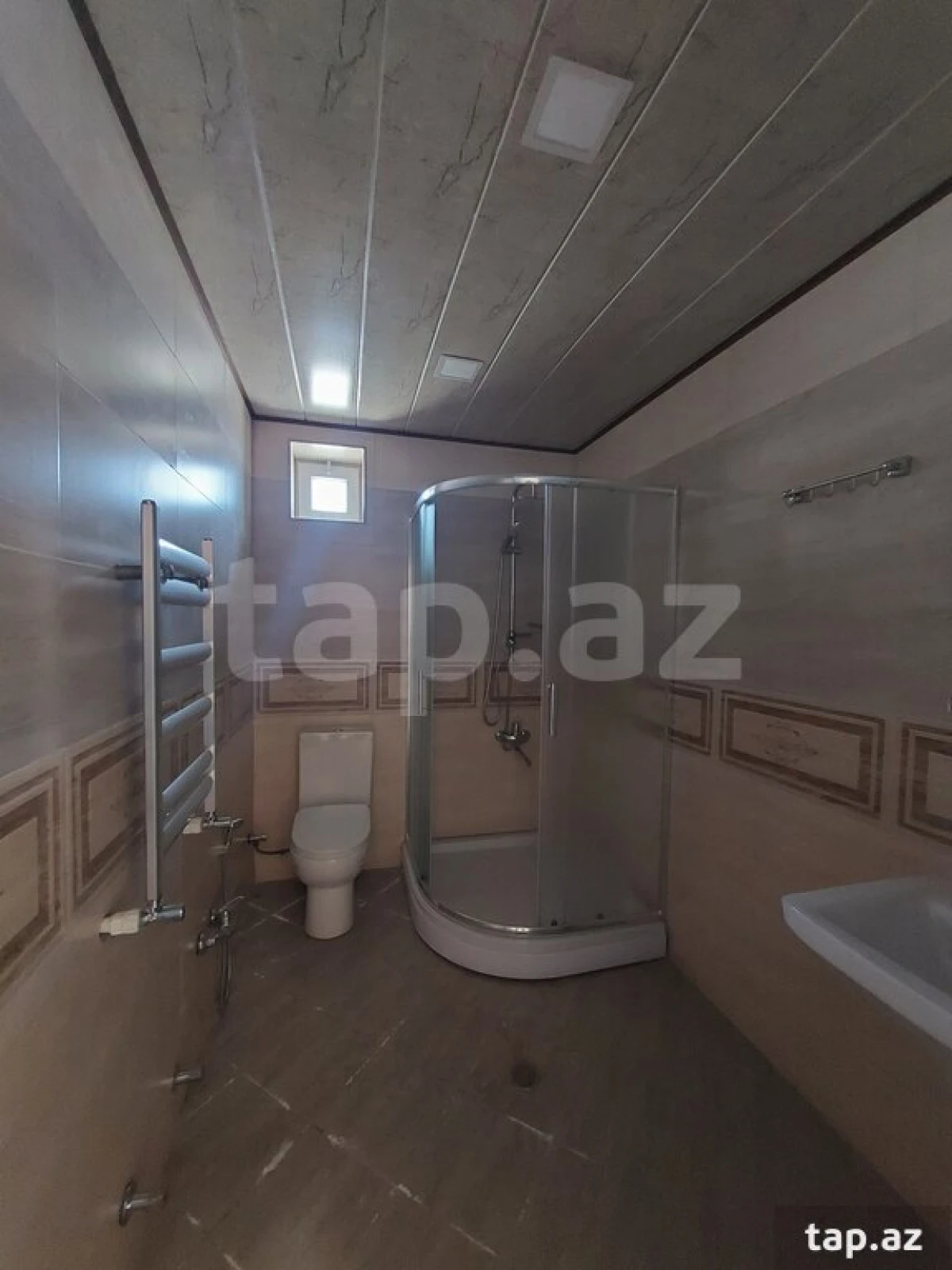 Satılır 5 otaqlı həyət evi