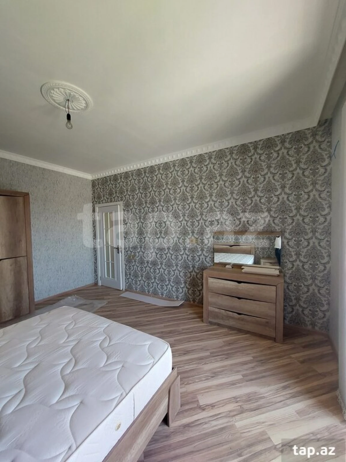 Satılır 5 otaqlı həyət evi