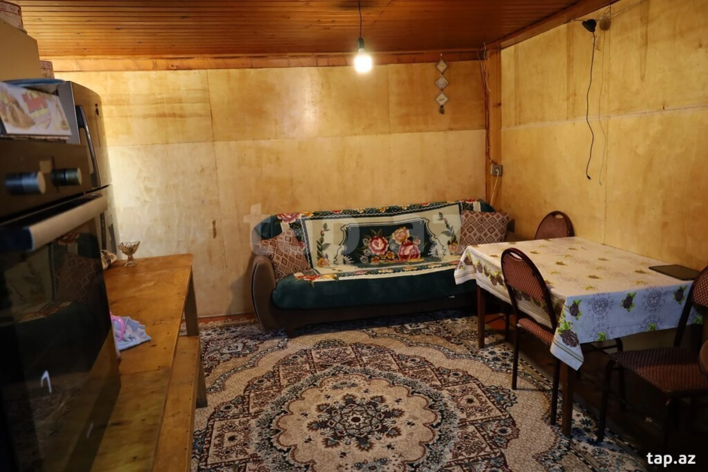 Satılır 4 otaqlı həyət evi