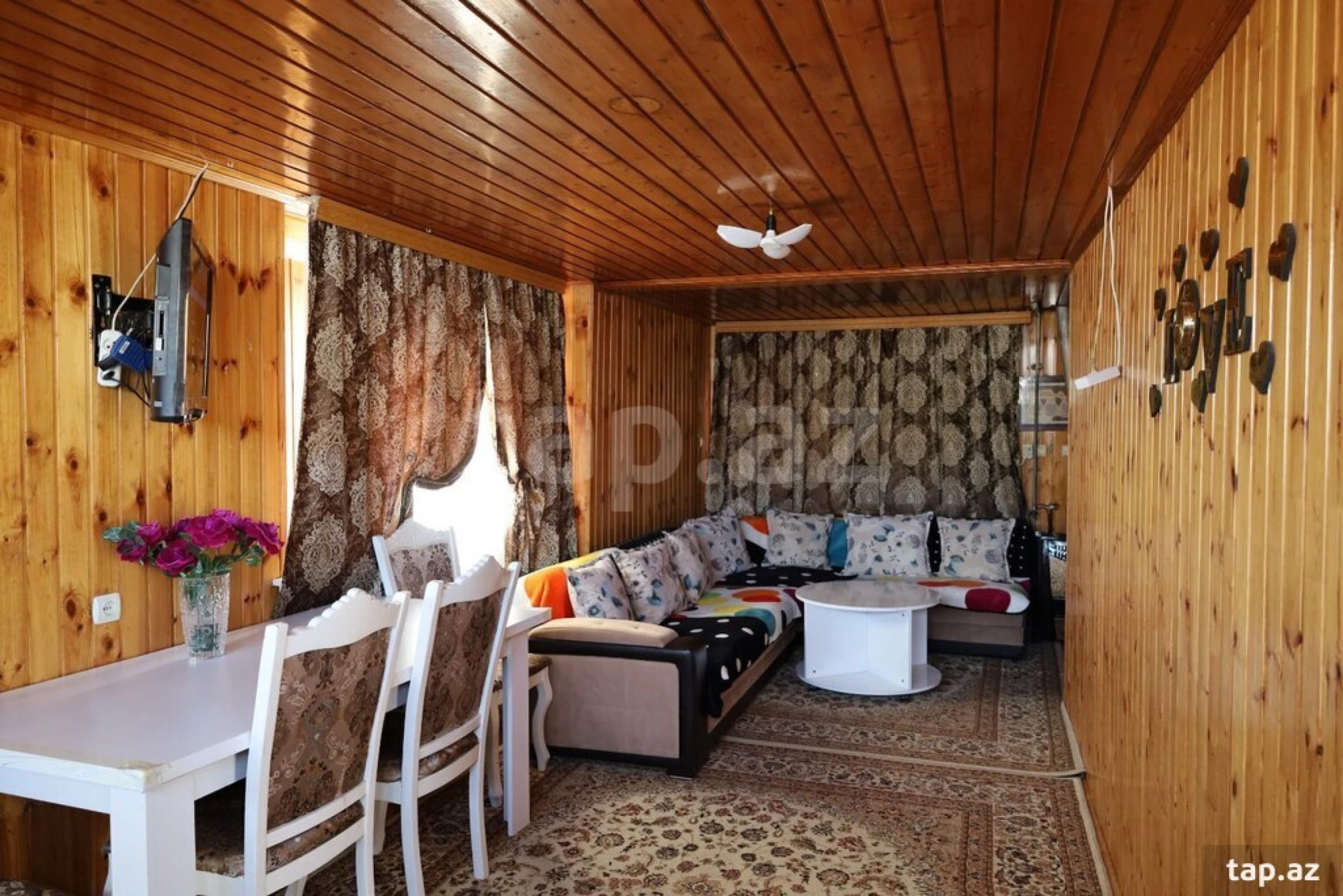 Satılır 4 otaqlı həyət evi