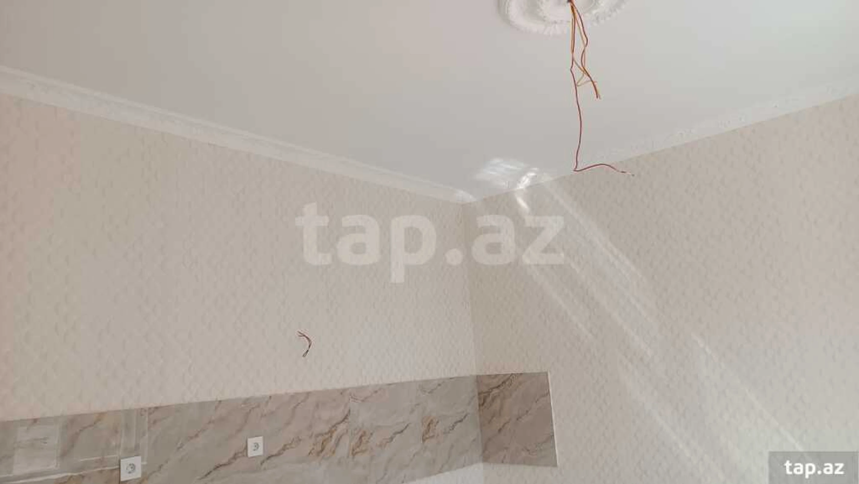 Satılır 5 otaqlı həyət evi