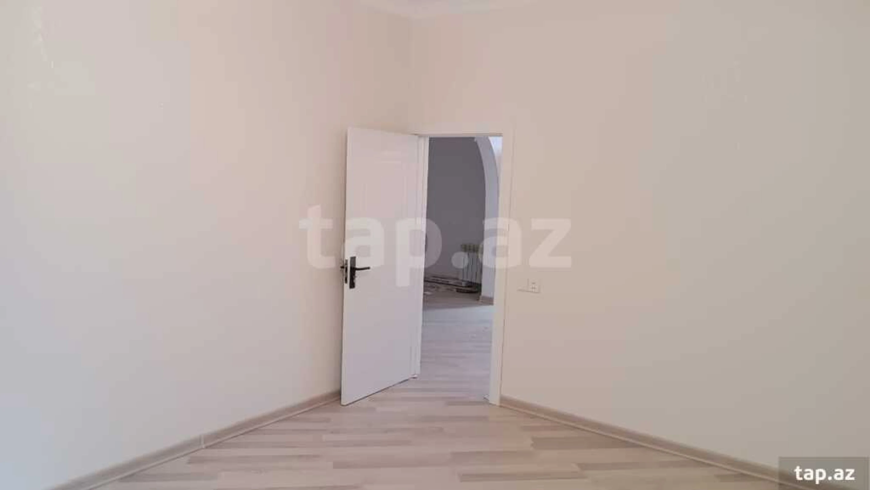 Satılır 5 otaqlı həyət evi