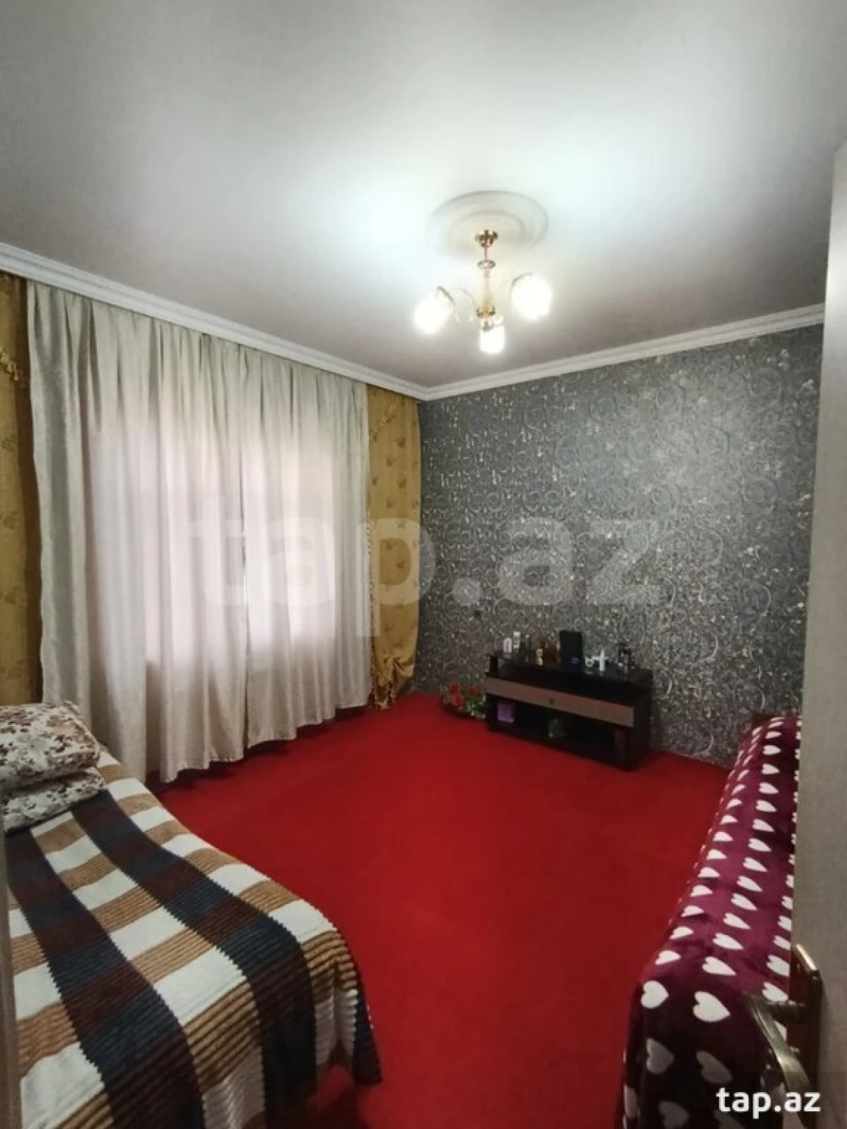 Satılır 6 otaqlı həyət evi