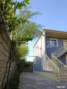 Satılır 6 otaqlı həyət evi