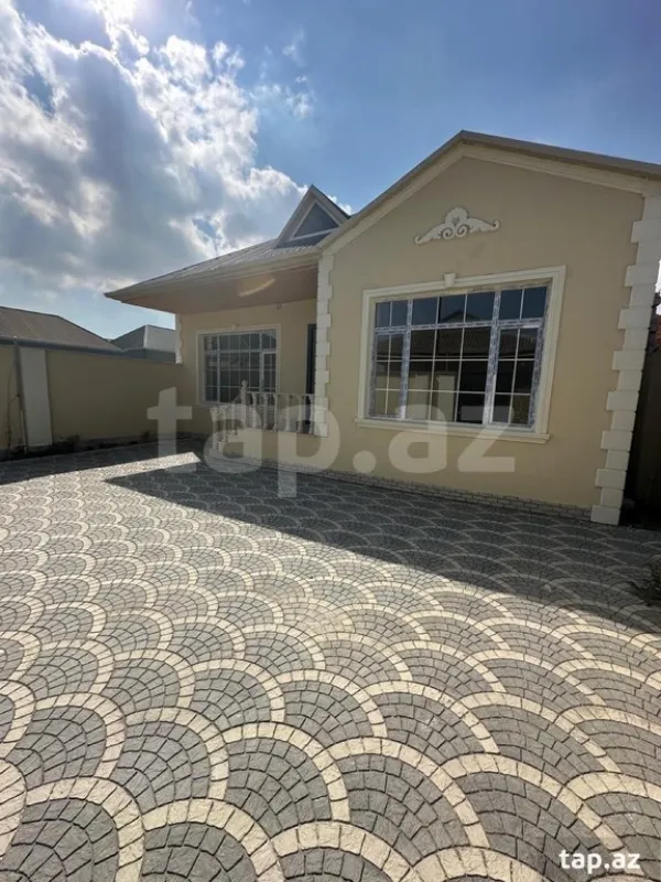 Satılır 4 otaqlı həyət evi