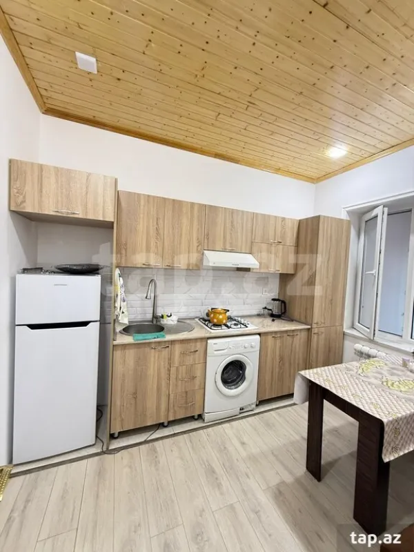 Kirayə verilir 2 otaqlı həyət evi