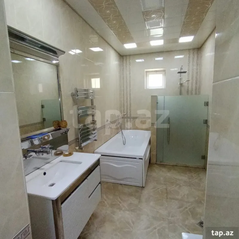 Kirayə verilir 5 otaqlı həyət evi