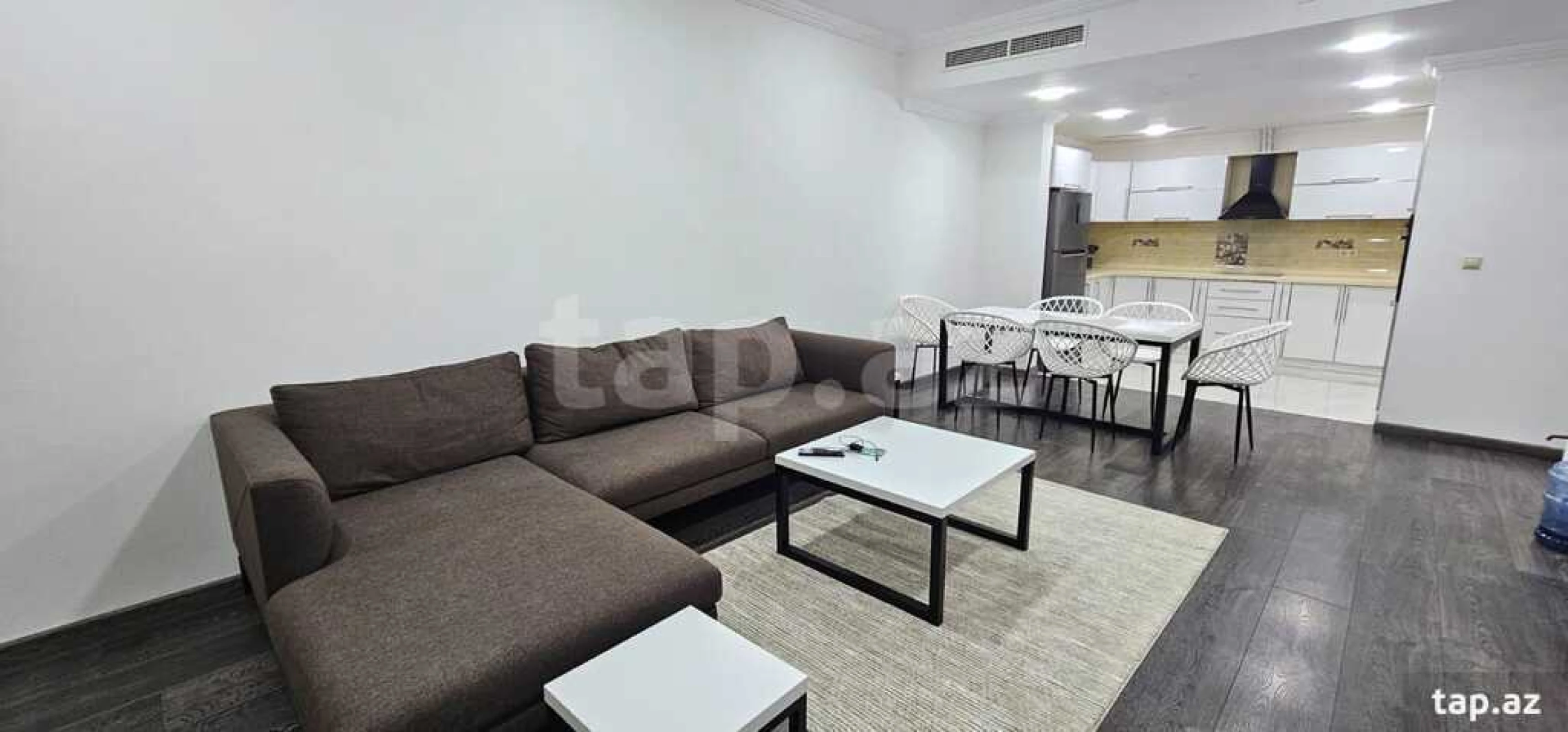 Kirayə verilir 3 otaqlı yeni tikili 140 m²