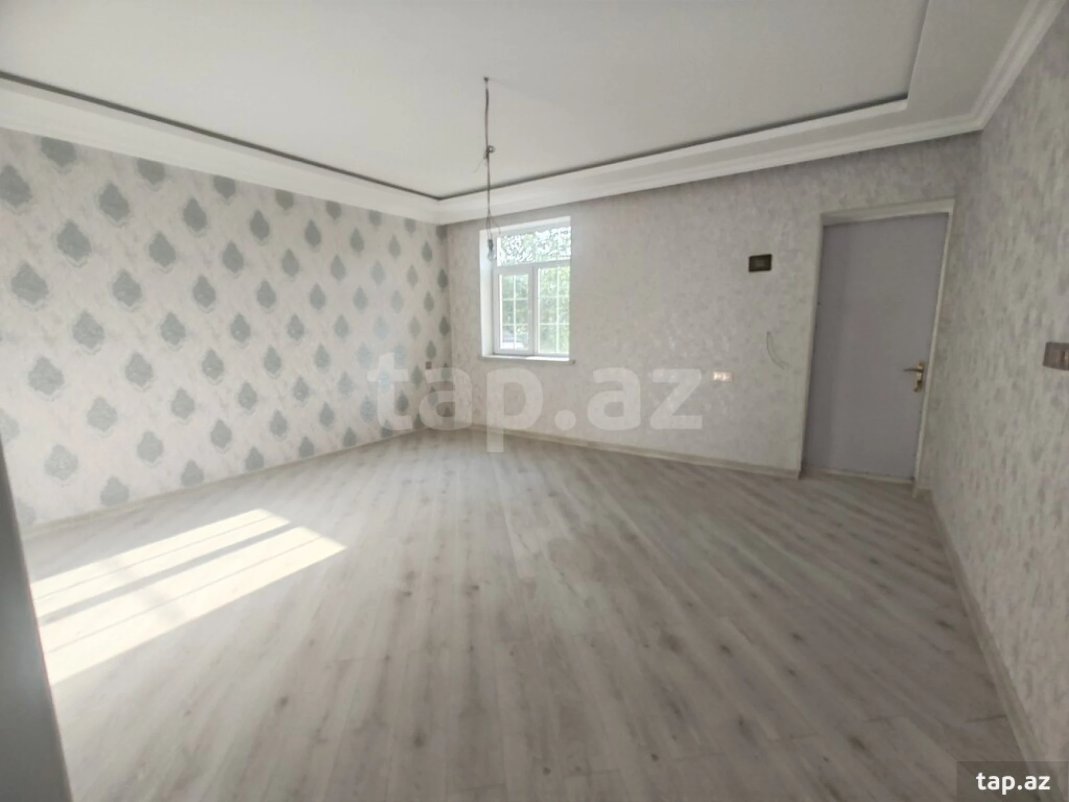 Satılır 6 otaqlı həyət evi