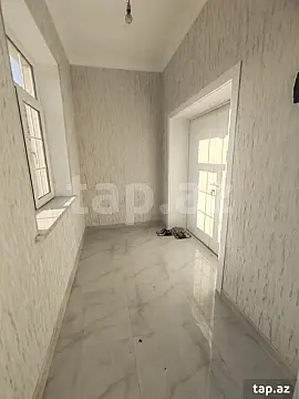 Satılır 6 otaqlı həyət evi