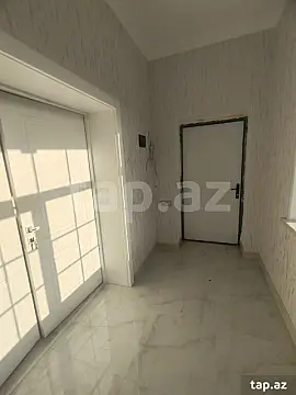 Satılır 6 otaqlı həyət evi