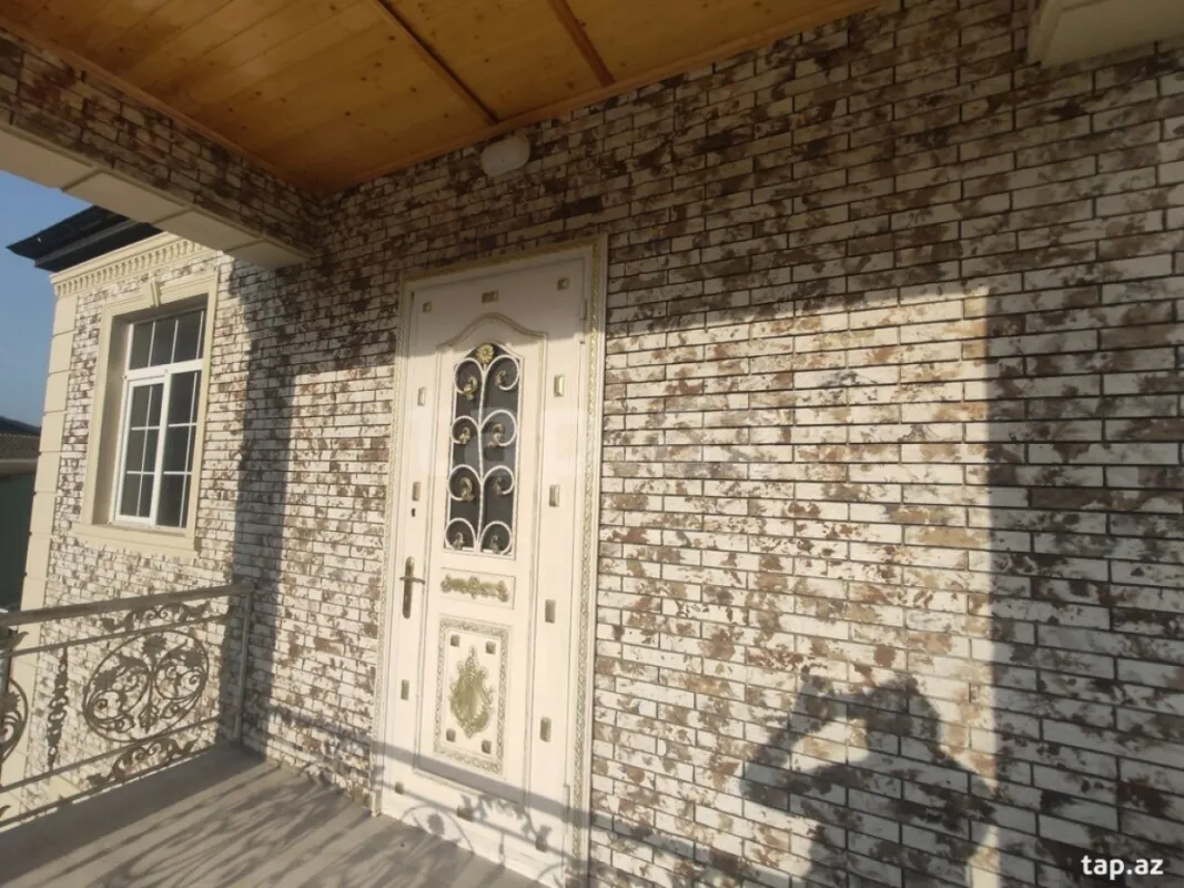 Satılır 6 otaqlı həyət evi