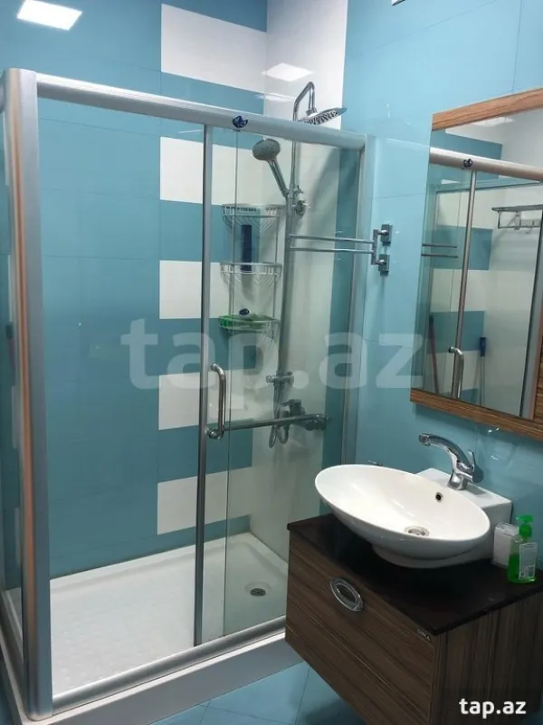 Kirayə verilir 3 otaqlı yeni tikili 70 m²