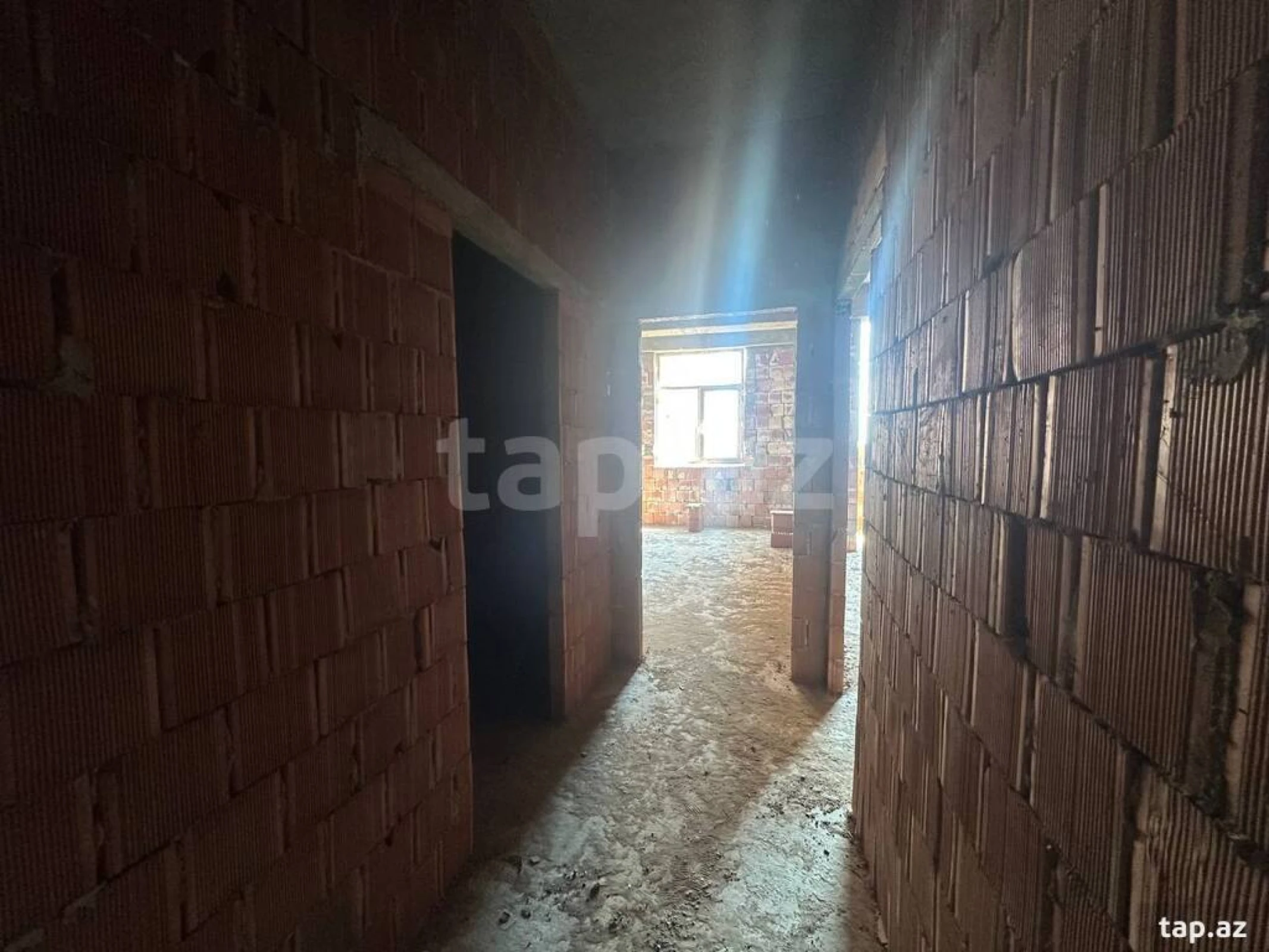 Satılır 1 otaqlı yeni tikili 50 m²