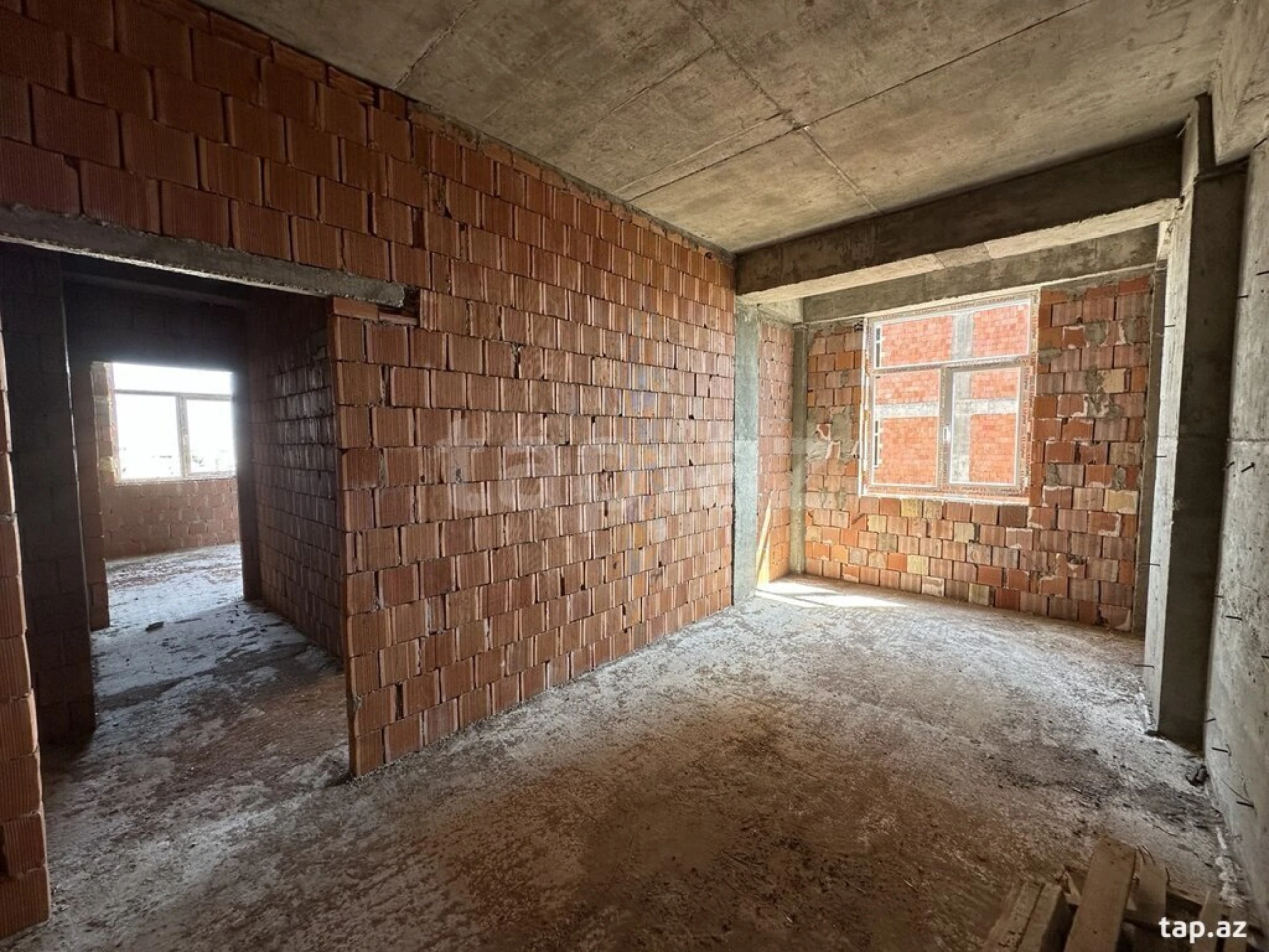 Satılır 2 otaqlı yeni tikili 73.8 m²