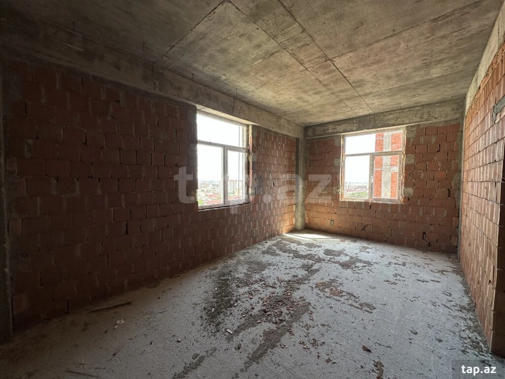 Satılır 2 otaqlı yeni tikili 73.8 m²